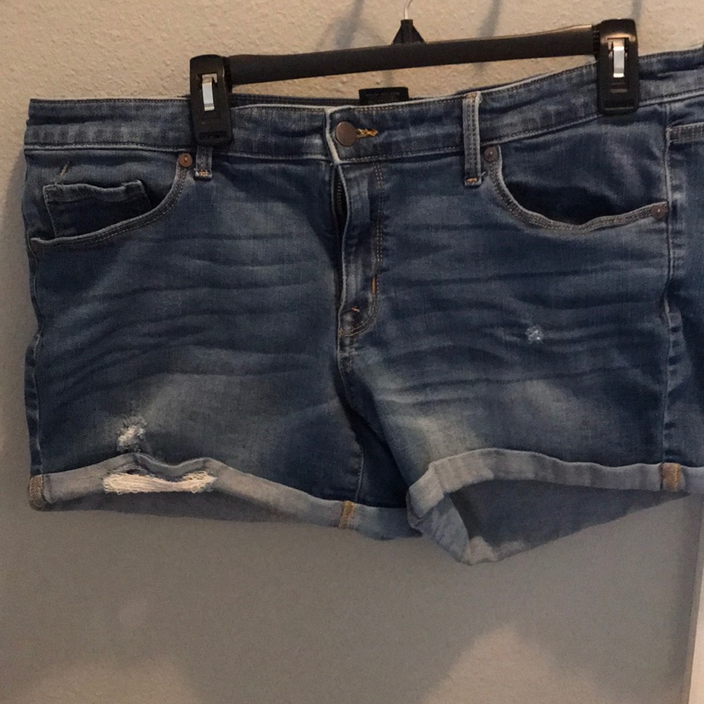 Mossimo shorts